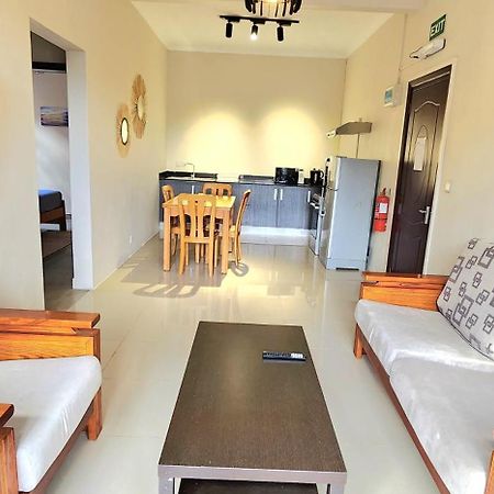 Number 7, 2Nd Floor, Pebble Bay Apartments With Garden View Grand-Baie Eksteriør bilde