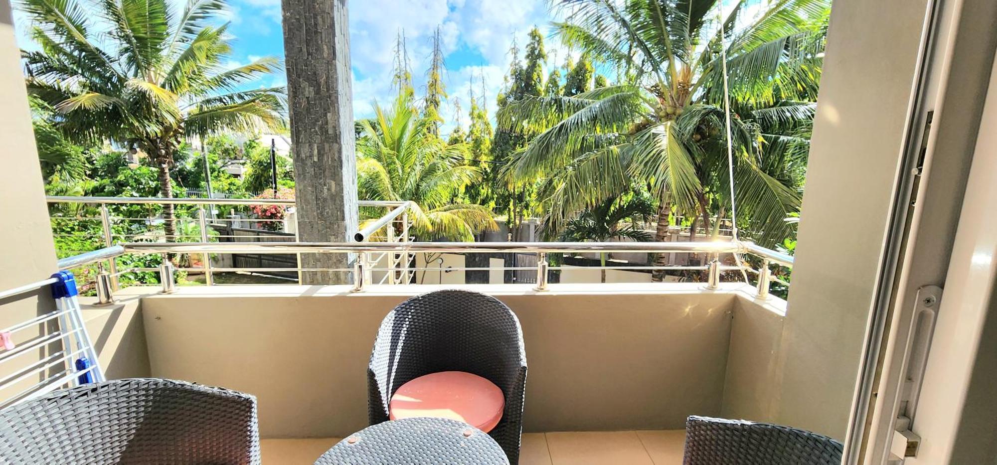Number 7, 2Nd Floor, Pebble Bay Apartments With Garden View Grand-Baie Eksteriør bilde