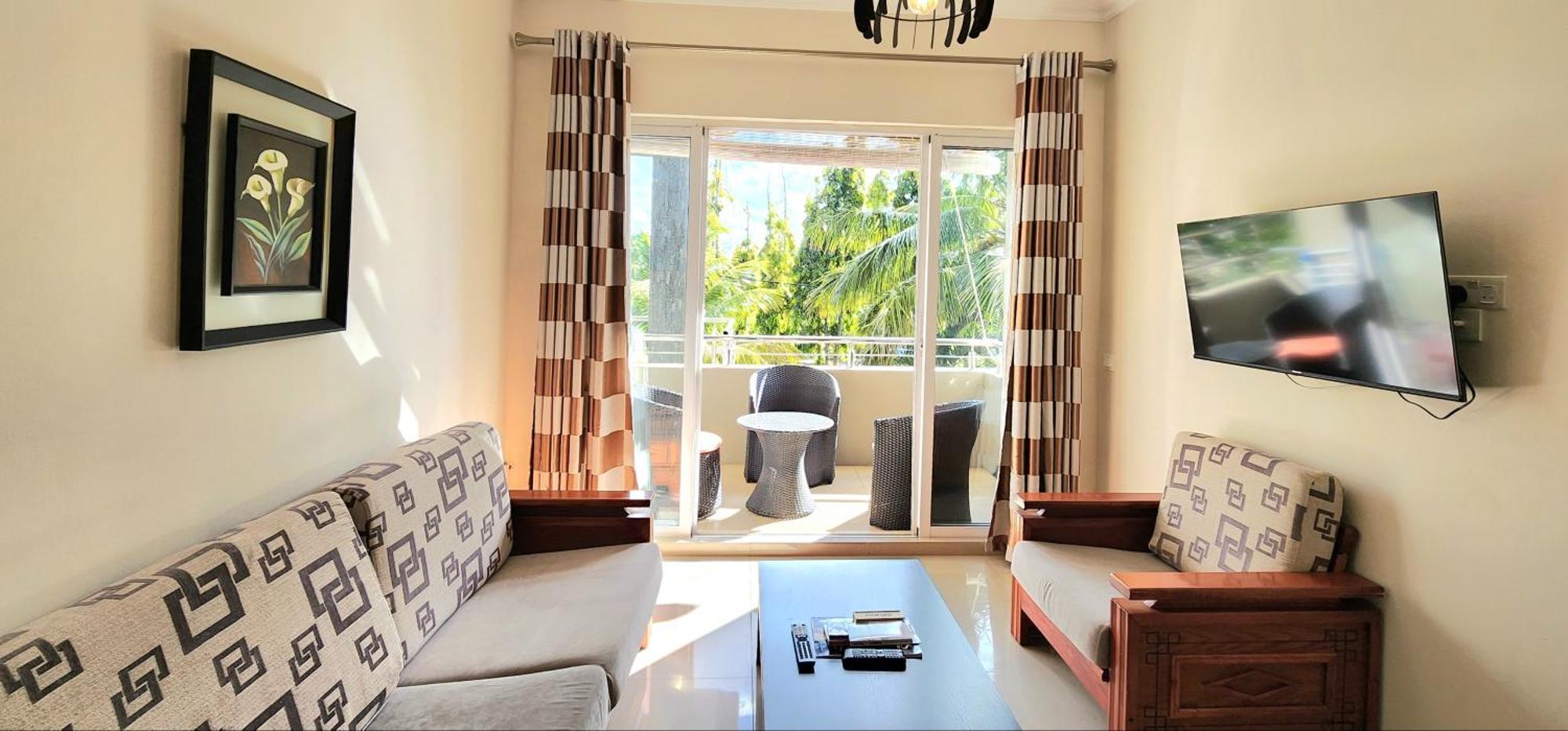 Number 7, 2Nd Floor, Pebble Bay Apartments With Garden View Grand-Baie Eksteriør bilde