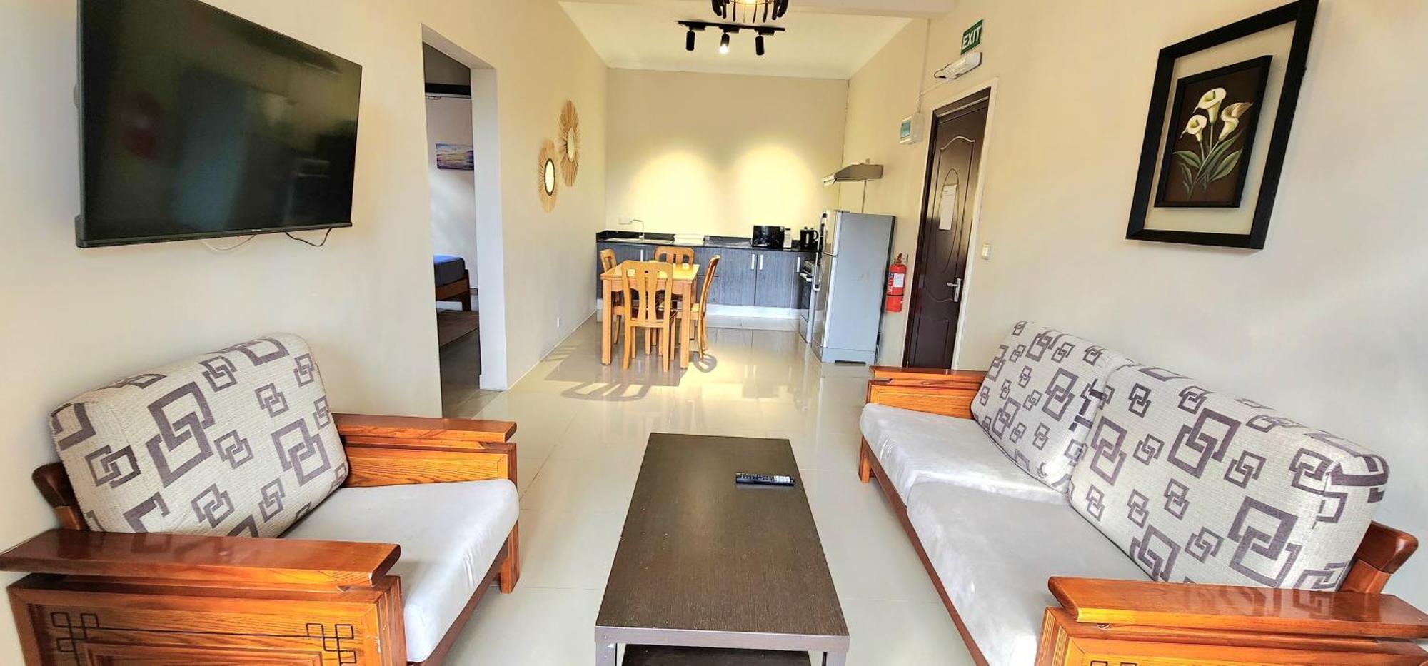Number 7, 2Nd Floor, Pebble Bay Apartments With Garden View Grand-Baie Eksteriør bilde